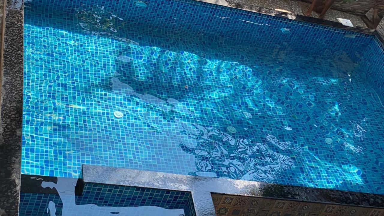 Calangute Beach Side Hotel Exterior photo